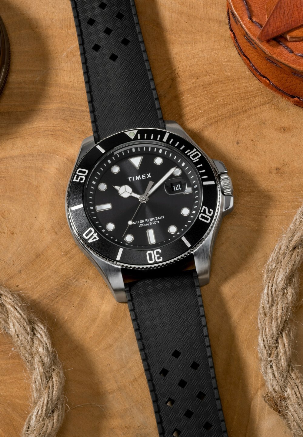 Timex Harborside Coast Chronograph watch black - Image 5